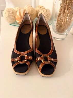 Joan & David Black and Brown Peep-Toe Wedge Flats with Ring Accent